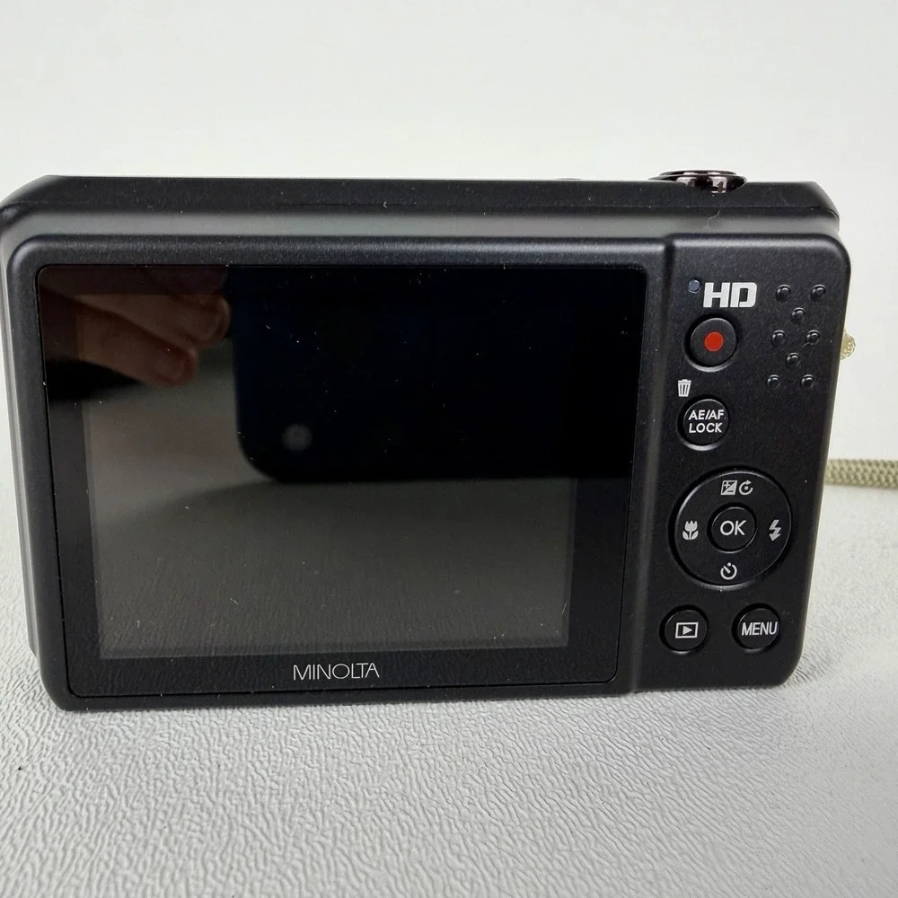 Minolta MN12Z 20MP Digital Camera 12X Optical Zoom HD w/accessories Tested,Works